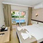 Moni Hotel