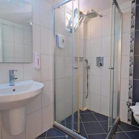 호텔 Moni 말마리스