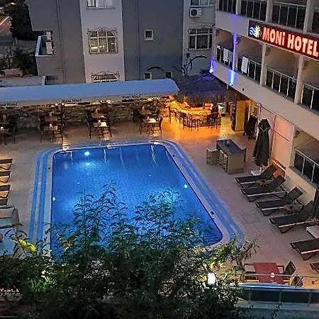 Hotel Moni 3*