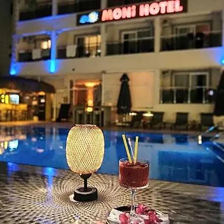 Hotel Moni 3*